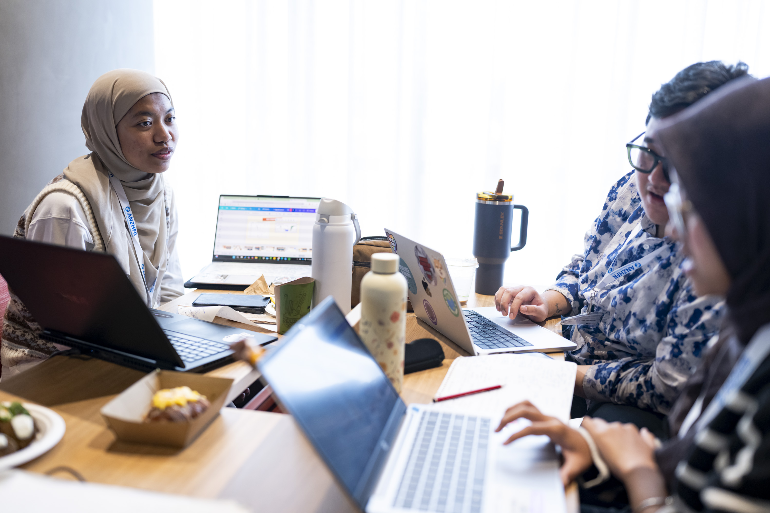 UNSW students in action 💻 Credit: Cassandra Hannagan
